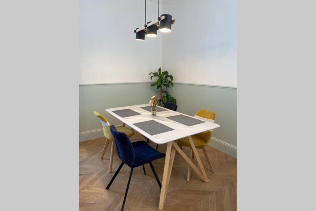 Magnifique Appartement Climatise - Classe 4 Etoiles Terrasson Zewnętrze zdjęcie